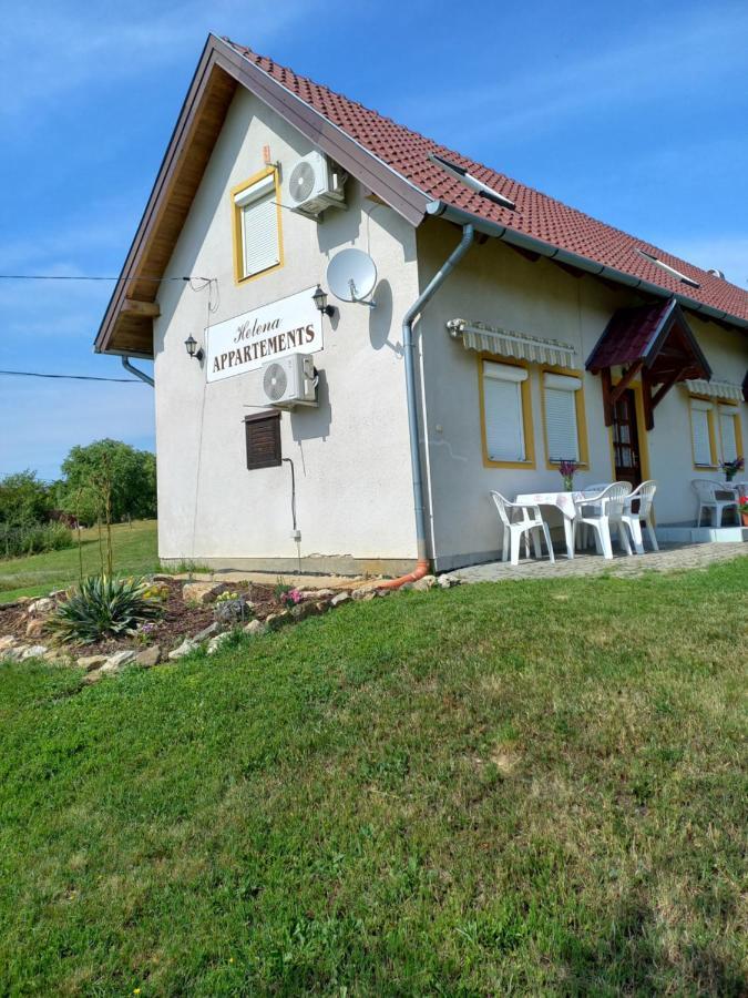 Helena Apartman Cserszegtomaj Exterior foto